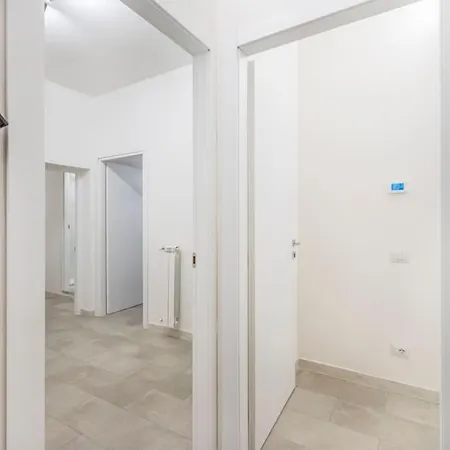 Mutina Design - Life & Hesperia Hospital Apartment Modena